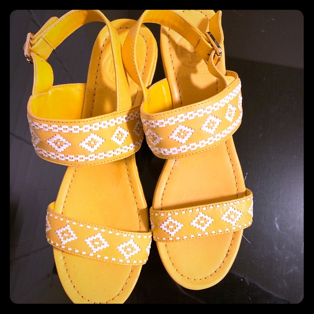 Yellow Tory Burch Sandal size 8.5 can fit size 8